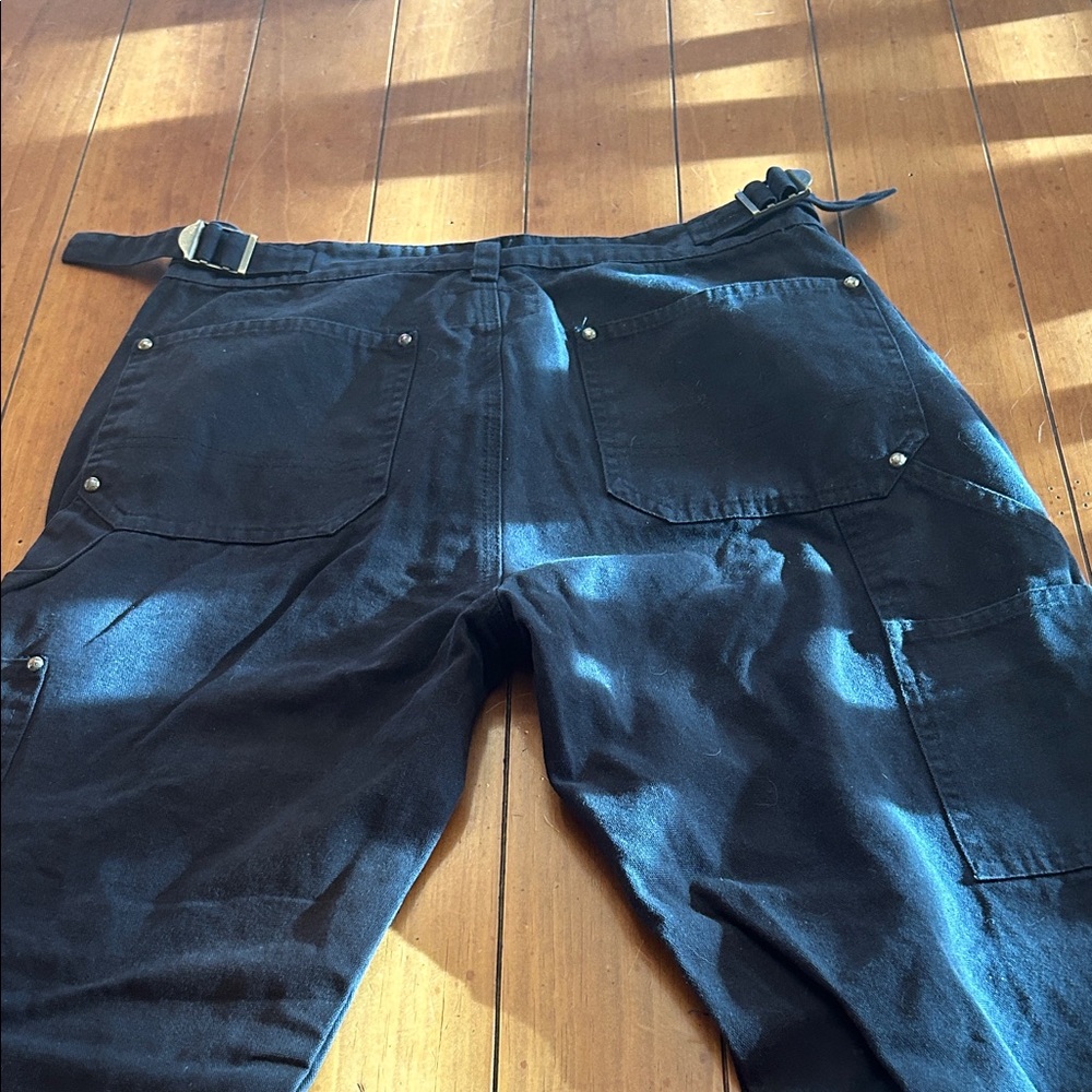 Men's Dark Cargo Pants with Adjustable Straps Inseam 27.5 Inches Waist 28 inches - Picture 6 of 6